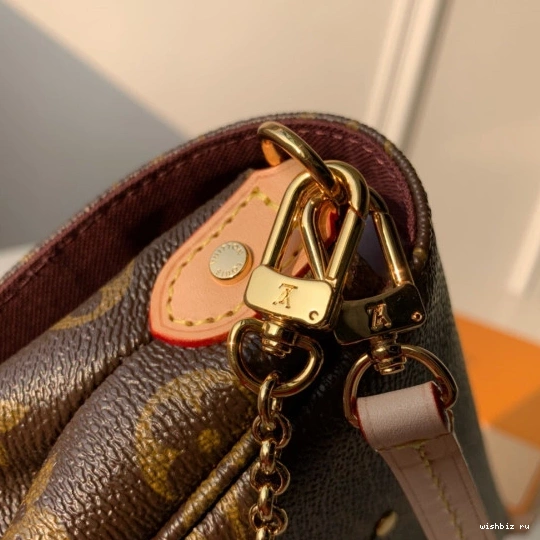 WIS MM Vuitton Favorite Louis 0309